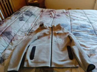 Chaqueta Nike Gris Cremallera