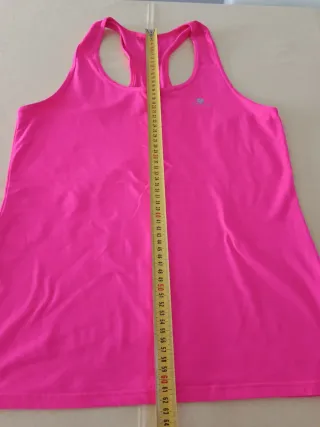 Camiseta deportiva fucsia decathlon
