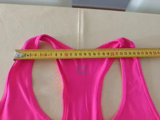 Camiseta deportiva fucsia decathlon