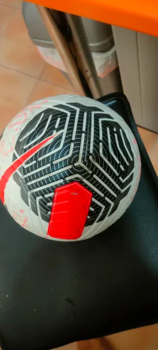 Balón de fútbol Nike Aerowsculpt