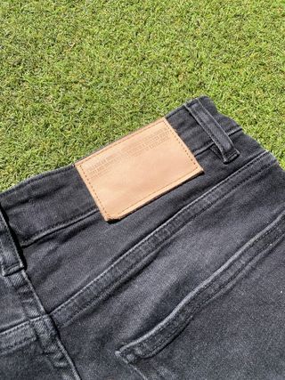 Pantalones vaqueros negros rectos