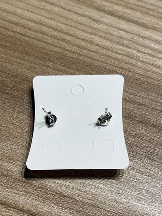 Pendientes cuadrados de acero inoxidable