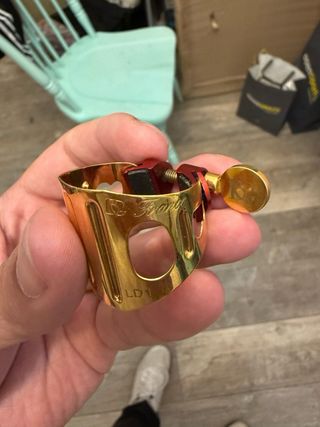 Abrazadera BG LD1 France Dorada