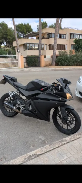 Yamaha YZF R125