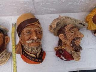 Set di sculture da parete