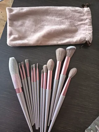 Set Pennelli Trucco Rosa e Oro