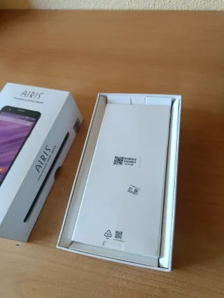 Teléfono AIRIS TM55S Negro