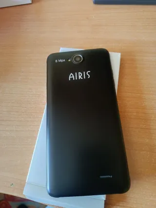 Teléfono AIRIS TM55S Negro
