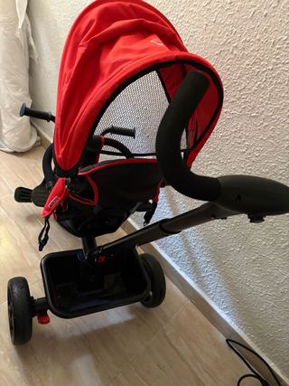 Triciclo infantil rojo y negro