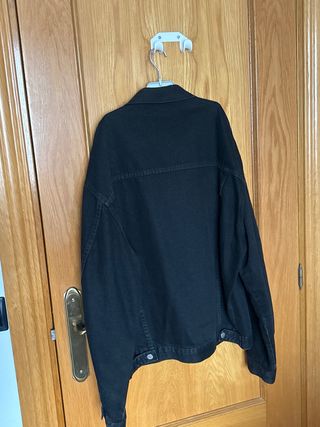 Cazadora vaquera Caster negra