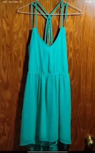 Tre vestiti Lefties Bershka Divided a 8€ ciascuno