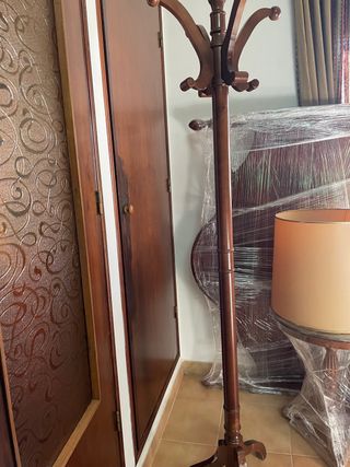 Perchero de pie madera maciza provenzal