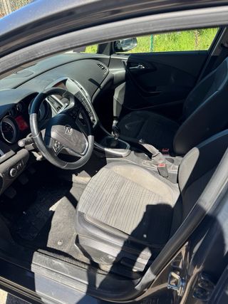 Opel Astra 2015