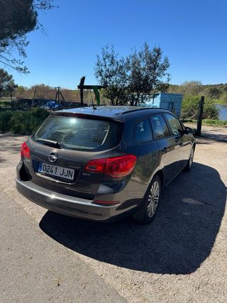 Opel Astra 2015