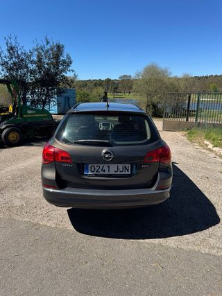 Opel Astra 2015