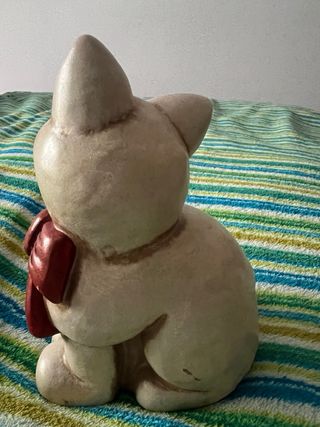 Gatto Thun ceramica con fiocco rosso