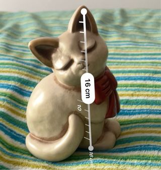 Gatto Thun ceramica con fiocco rosso