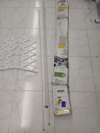 Sauvic 89808 - Tendedero E x tensible plastificado 150 cm, Color Blanco, 150 x 78 x 26,5 cm