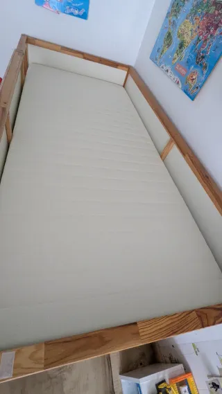 Cama infantil Kura Ikea modificada