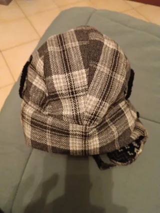 Cappello OVS Grigio Nero