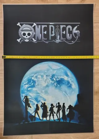 Póster One Piece Mugiwaras con fondo Luna