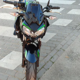 Kawasaki Z650 A2 Negra/Verde
