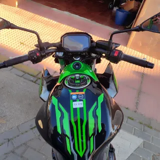 Kawasaki Z650 A2 Negra/Verde