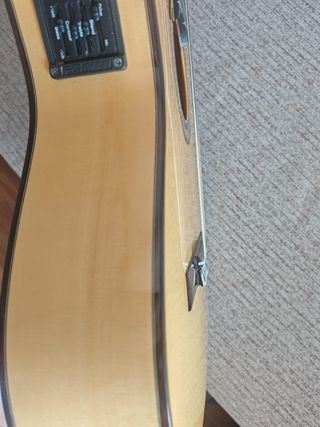 Guitarra Alambra 7FC Amplificada