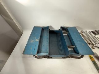 Caja de herramientas variadas