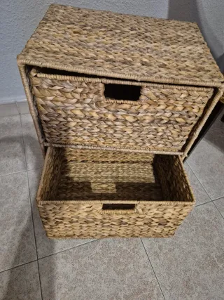 Conjunto 2 sillas y cajonera mimbre