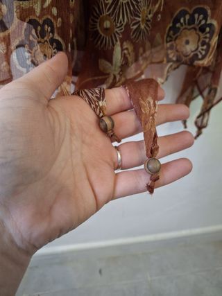 Falda Zara asimétrica floral seda