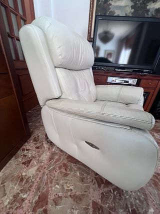 Sillón reclinable eléctrico blanco