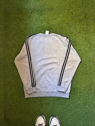 Sudadera Adidas Gris Logo y Tres Bandas