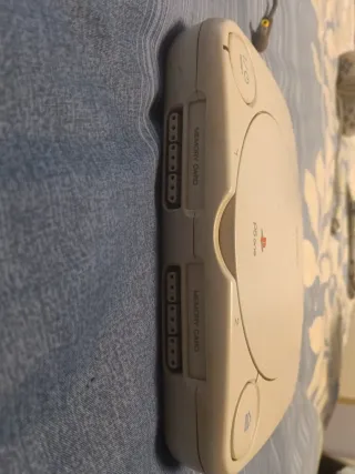 PlayStation 1 (PS1) Consola + Mandos