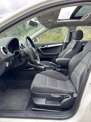 AUDI A3 SPORTBACK ( IMPECABLE )