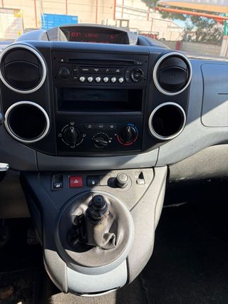 Peugeot Partner 2011
