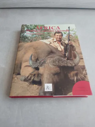ÁFRICA. DIÁLOGOS, CACERÍAS Y LEYENDA. DOMINGO