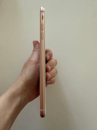 iPhone 8 Plus Oro Rosa + Accessori