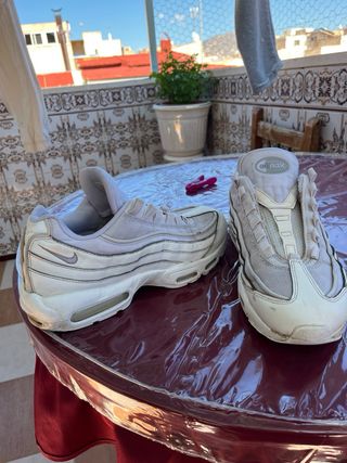 Nike Air Max 95 Grigio e Bianco