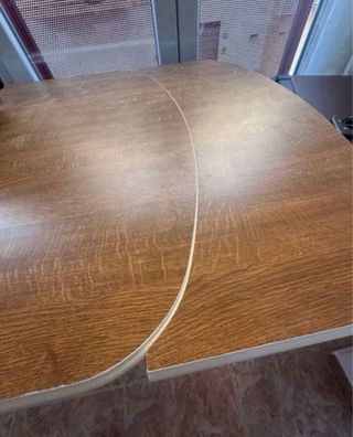 Mesa extensible de madera