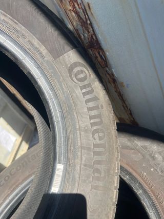 Neumático usado  205/65 R16 95H