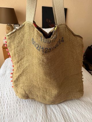 Bolso reversible de yute con estrellas