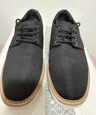Zapatos Calvin Klein T42.5 Negros