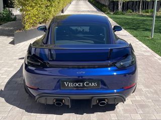 Porsche 718 Porsche 718 Cayman GT4