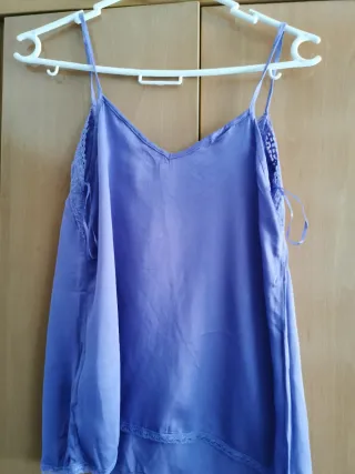 Top tirantes lila encaje talla XS