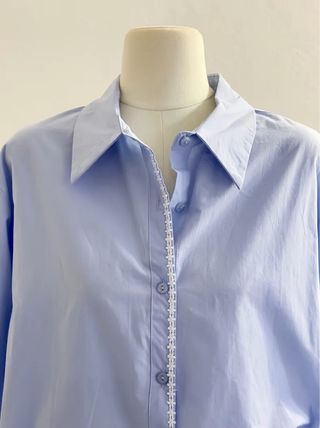 Camicia donna azzurra con pizzo
