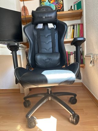 Silla Gaming MSI MAG CH120 I Negra