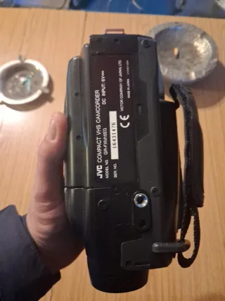 Videocámara JVC Compact VHS 2.5 LCD