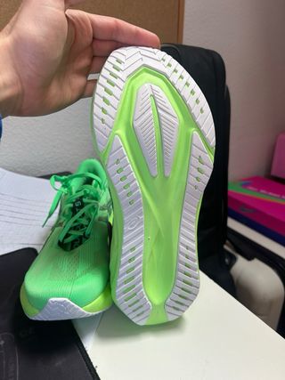 Zapatillas Asics Novablast 5 Verde