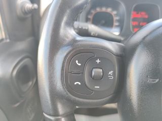 FIAT Panda 1.2 Waze 51kW 69CV